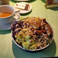 RainbowBowl mit Tee at Katzentempel - Hannover in Hannover