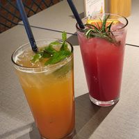 gelb: Panther Punch, rot: Fruity Dragon at Katzentempel - Hannover in Hannover