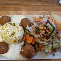 Homemade falafel, rice, tasty fresh salad & Jogurt 🤤 at Restaurant Cafe de Miro in Berlin