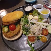 Vegetable burger with focaccia bread at In de Maeltydt in Aalst