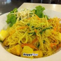 Curry noodles w tofu at Big PAPA - MBK in Bangkok