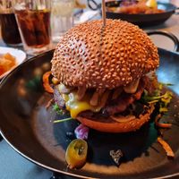 vegan burger at Let‘s be Frank in Vienna