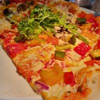 Halbe Pizza vegetariana mit Pizzaschmelz at L'Osteria in Kassel