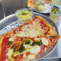 A combo at Mad Perros Pizza in Nasushiobara