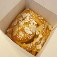 Bienenstich roll at Cinnamood in Dusseldorf