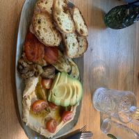 Hummusteller mit Grillgemüse  at Gottlieb Café & Bar in Stuttgart