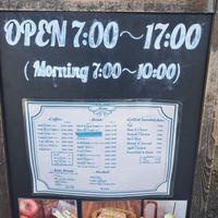  at Klatch Coffee in Ishigaki