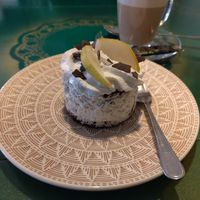 Birne-Schoko Mini Cake at Café Allerlei in Trier