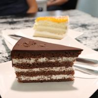 Chocolate and maracuja cakes at Café Allerlei in Trier