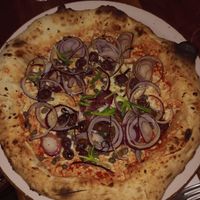 Sunny puttanesca at Vegitalian Pizza Bar in Utrecht