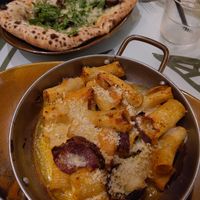 Truffel pizette and pumpkin baked pasta at Vegitalian Pizza Bar in Utrecht
