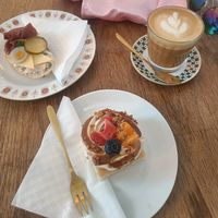 Lákava #opensandwich #cake #coffee at KŸNO in Brno