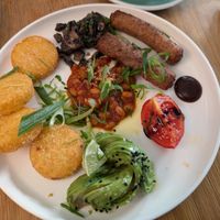 Vegan full English breakfast at Oak in Prague