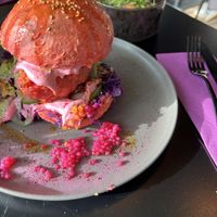 BURGER & POTATOES  at Turbo Lama in Bern