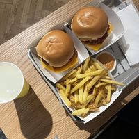 2 x rainbow burger   at Indie Burger in Graz