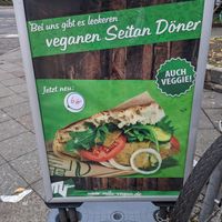 Ad for vegan seitan döner. at Harun's Kebab in Berlin