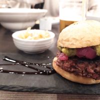 Mini hamburguesa vegana de proteína de guisante at Taberna Gastronómica La Flaca in Zamora