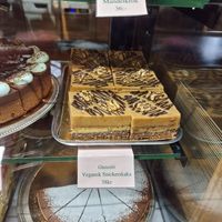 Vegan cake option: "Snickers" bar at Konditori Lyran in Stockholm