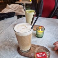 Matcha Latte & White Macadamia at greenhouse Café & PopUp in Esslingen