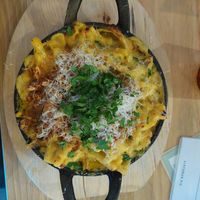 Truffle Mac Pfanne at Virtuous Pie in Cologne