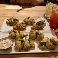 Garlic knots at Virtuous Pie in Cologne