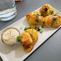 Garlic knots at Virtuous Pie in Cologne