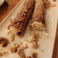 Apple Cinnamon cannelloni at Virtuous Pie in Cologne
