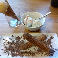 Eis und Tiramisu at Virtuous Pie in Cologne