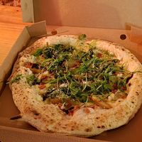 Special Pizza at El Vato Loco in Barcelona