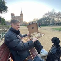 Brought the pizzas to the nearby Parc de la Cituadella. Wonderful  at El Vato Loco in Barcelona