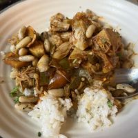 Ropa Vieja  at Muchos in Boracay