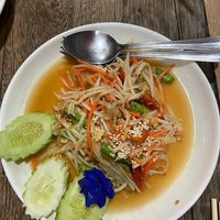 Papaya salad at La Carotte Qui Rit in Surat Thani