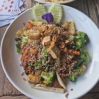 Pad thai at La Carotte Qui Rit in Surat Thani
