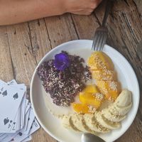 Black sticky rice with mango and banana at La Carotte Qui Rit in Surat Thani