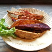 sweet potatoe wedges. at Sun Berno - 光焙若蔬食(光焙若新板傑仕堡門市) in New Taipei City