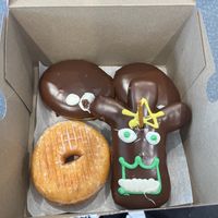   at DEN - Voodoo Doughnut - Concourse B in Denver