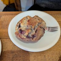 Blueberry muffin - 4/5 at Maxway Coffee in Berlin
