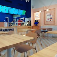 Interior at Healthy Poke in Malaga