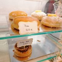 Apple, pinya colada and pistachio roll at La Moderneta in Girona