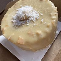 White chocolate and coconut   at La Moderneta in Girona