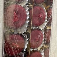 Bonbons de frambuesa  at La Moderneta in Girona