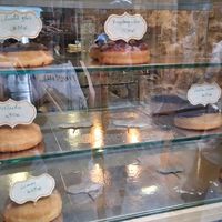 Vegan donuts at La Moderneta in Girona