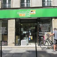 front un Monde Vegan
 at Vegami in Paris