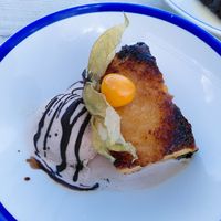 Corn cake with oat ice cream at El Curry Verde in Hondarribia