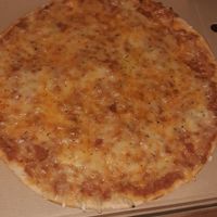 Peri Peri pizza at Mundo Vegan in Barcelona