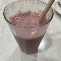 Smoothie de Fresa y plátano   at Mundo Vegan in Barcelona