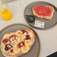 Peanutbutter, banana and jam bread + tomato and olive oil bread at Lulat in Valencia