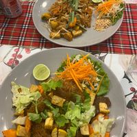 Pad Thai (no egg) und fried glass noodle (no egg) at Chai Thaifood in Phuket