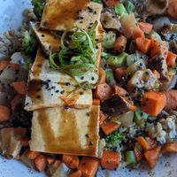 Tofu teriyaki bowl at Life Alive Organic Cafe in Salem