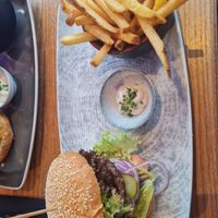 Vegan Burger at Deins & Meins in Zell Am See
